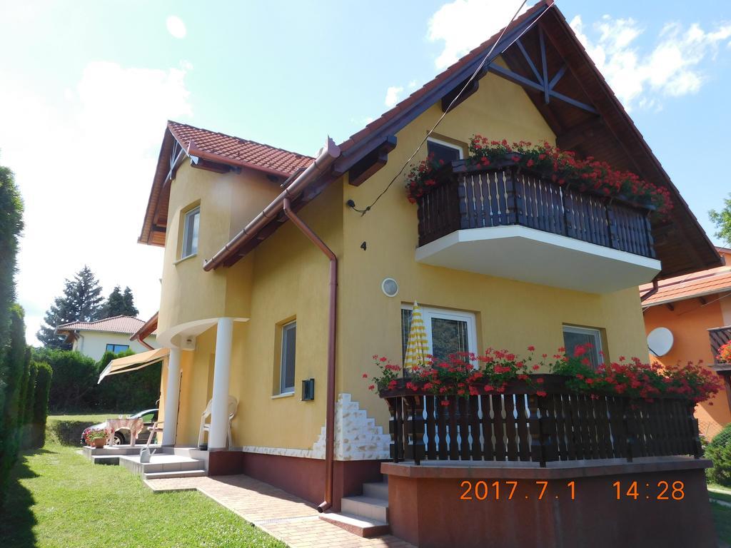 Akacfa Hortenzia Apartman Zalakaros Extérieur photo